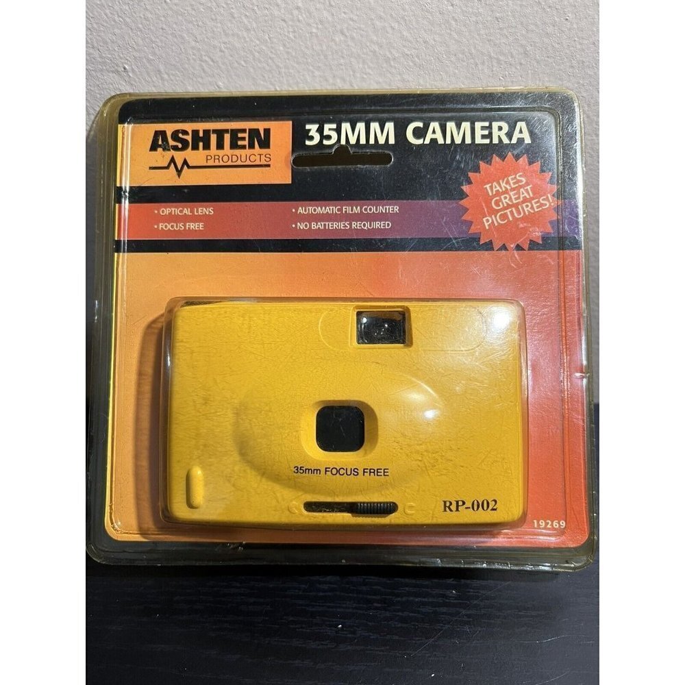 Vintage Ashten RP-002 Free Focus 35mm Point & Shoot Film